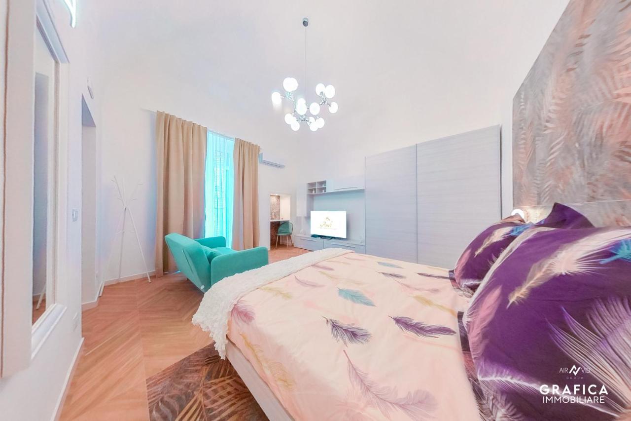 Ameli Home Luxury Apartment 塔兰托 外观 照片